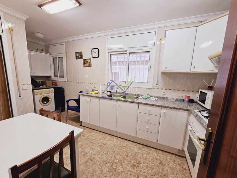 Foto b4476d03-95d1-497e-958d-0f069acdb7d3. Casa con riscaldamento parcheggio in Nou Vendrell Vendrell (El)