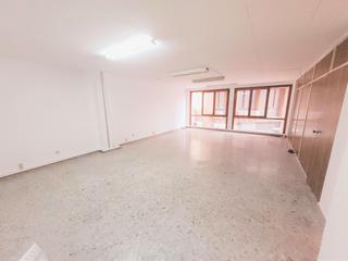 Oficina a Centre. Oficina en venta en centro, 3 dormitorios.
