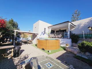 Maison à Bellvei. Casa en venta en baronia de mar, 3 dormitorios.