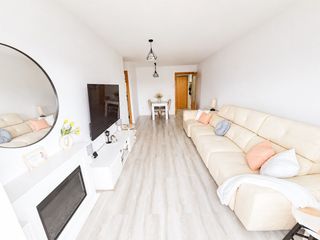 Pis a Centre. Piso en venta en la muntanyeta, 3 dormitorios.