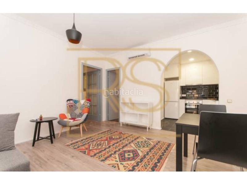 Foto 59a25d1a-c4ac-4fd4-929d-8eeb4ad514d0. Affitto appartamento con riscaldamento in Raval Barcelona