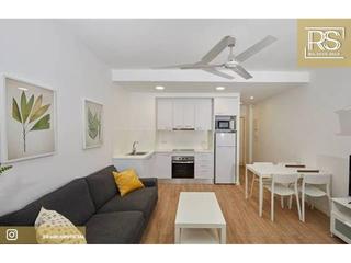 Rent Studio  Joaquin costa. Estudio en alquiler en ciutat vella