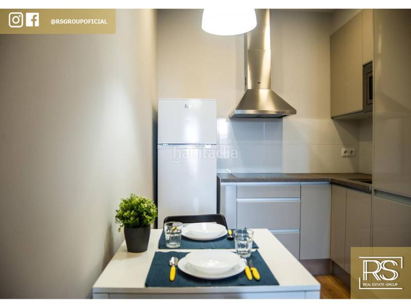 Foto b5e0e7a5-3282-4041-821a-d9cf395e48e9. Lloguer estudi a Sants Barcelona