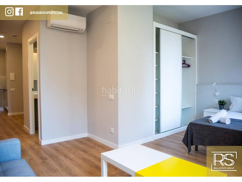 Foto f806e317-8489-4ac7-bef1-c677d12be7c1. Lloguer estudi a Sants Barcelona