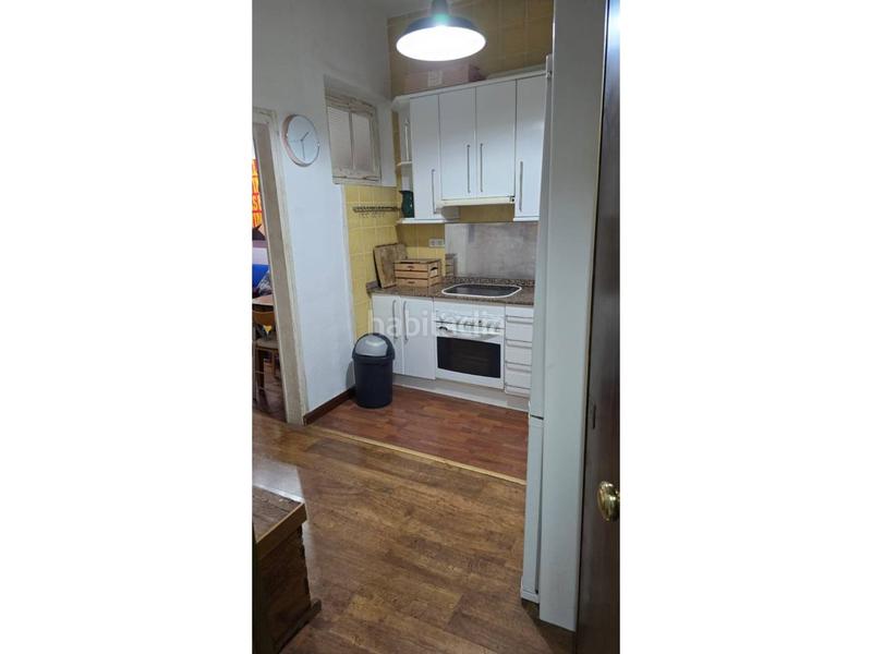 Foto 26df22f7-e44f-4c01-a2a6-3c5c0f985367. Rent flat with heating in Raval Barcelona