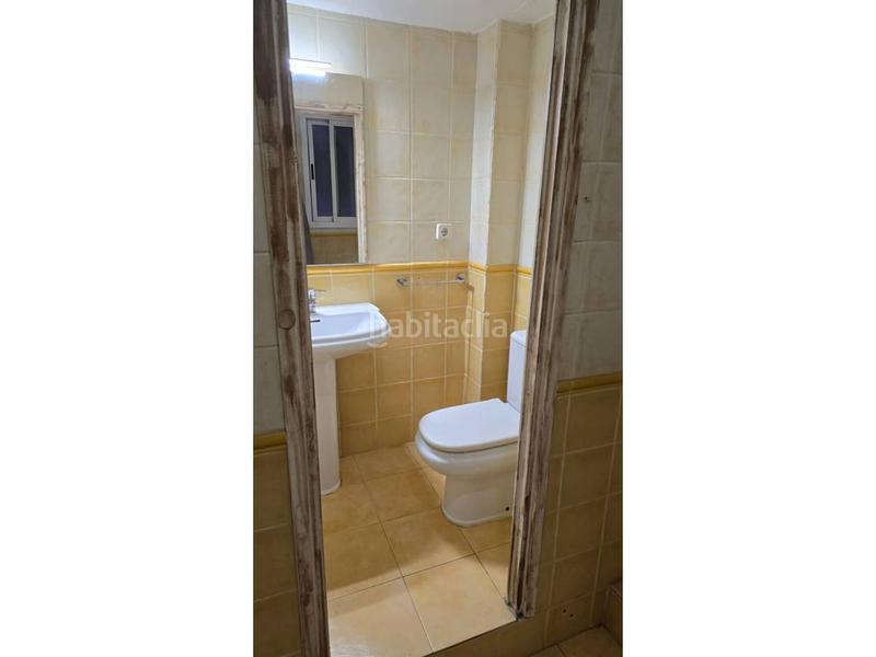 Foto d17faa66-51de-41db-a1ed-d81a4fcf63b8. Rent flat with heating in Raval Barcelona