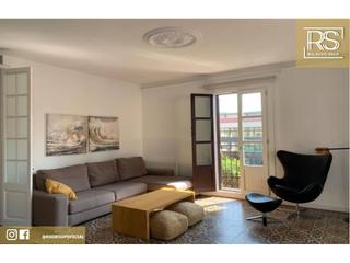 Location Appartement  Gravina. Piso en alquiler en el raval