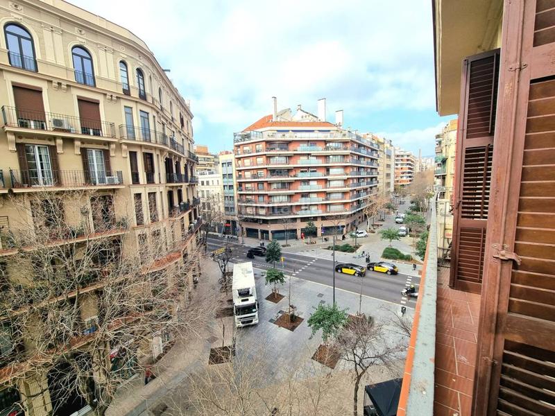 Foto cd3aa06f-b3fe-4aba-8104-ed3ba0e69c0b. Miete etagenwohnung in La Nova Esquerra de l´Eixample Barcelona