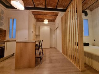 Lloguer Loft  Calle benavent. Loft en alquiler en les corts