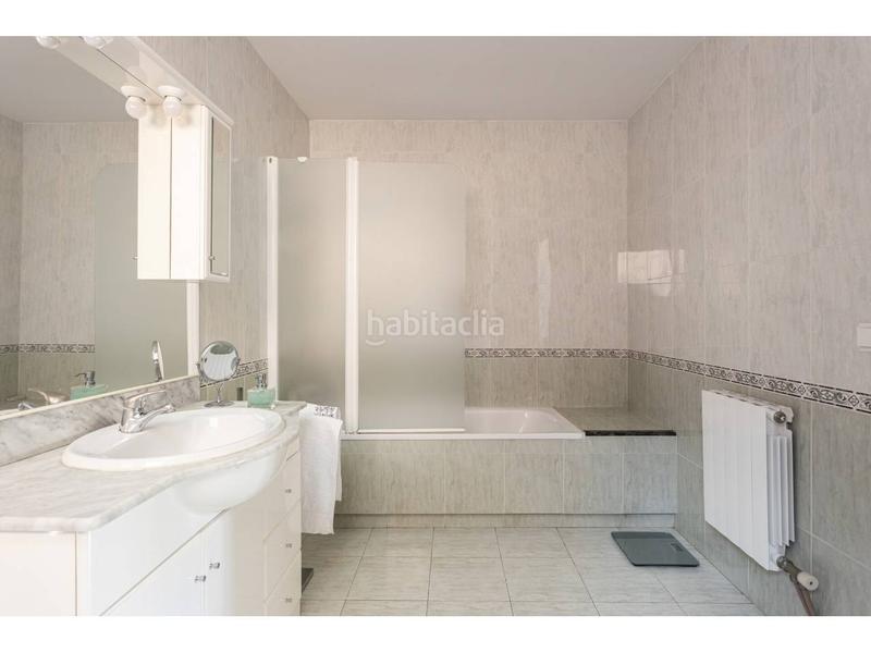 Foto 69f2a5ab-1f97-438e-974c-3ef8673bbcc4. Casa amb calefacció a Sant Genís dels Agudells Barcelona