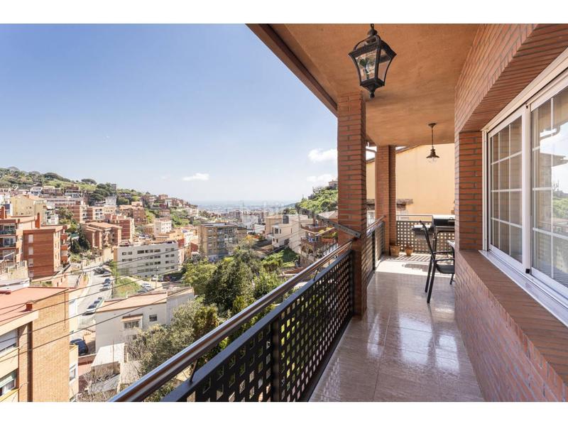 Foto b570473d-7b9b-4eed-b662-94f9fbef7f96. Casa amb calefacció a Sant Genís dels Agudells Barcelona