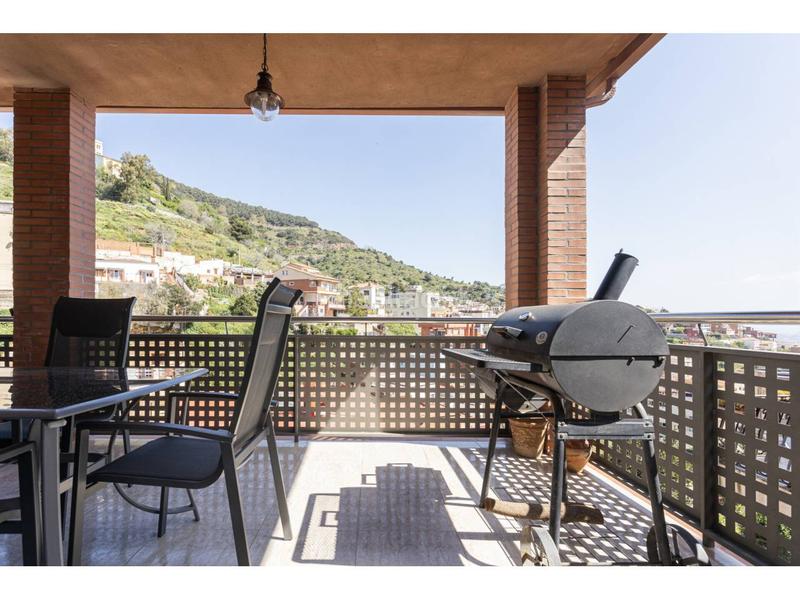 Foto d703babd-e631-445c-9a8d-f1a94cf553f5. Casa amb calefacció a Sant Genís dels Agudells Barcelona