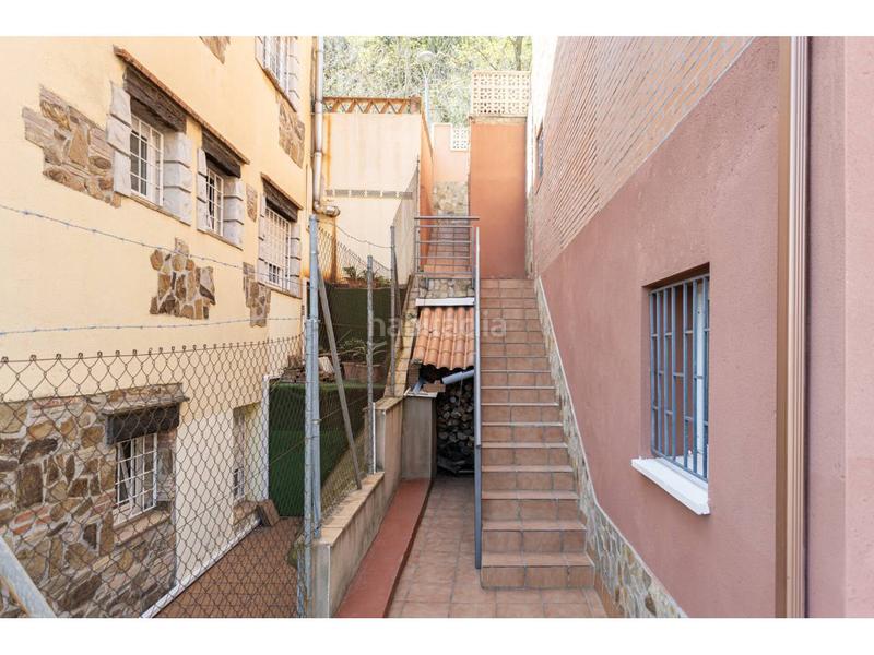 Foto ea54c982-3ff7-4d6c-8c8f-60e5719dc460. Casa amb calefacció a Sant Genís dels Agudells Barcelona