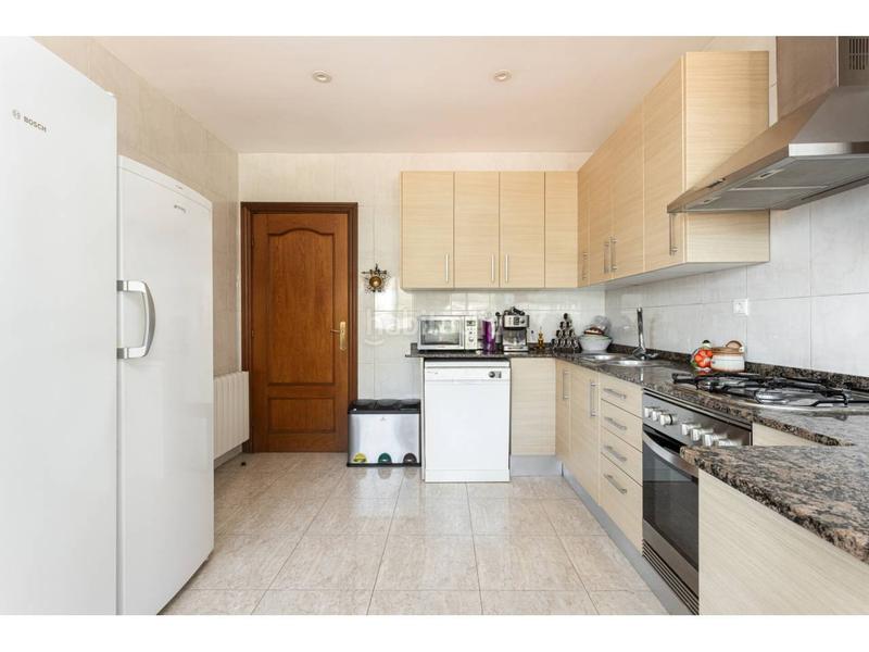 Foto fcf8e3fd-cd68-4682-8879-611cf27d78ed. Casa amb calefacció a Sant Genís dels Agudells Barcelona