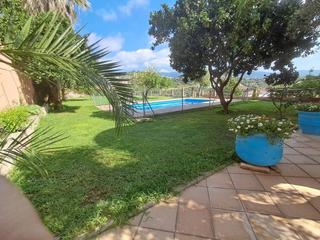 Maison  Sot de les ginesteres. Casa en venta en sant cebrià de vallalta