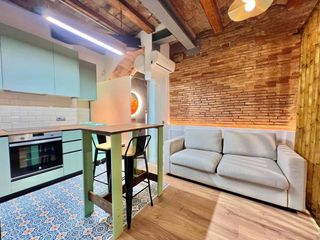 Rent Studio  Calle atlàntida. Estudio en alquiler temporal en la barceloneta
