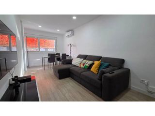 Rent Flat  Calle felip ii. Piso de alquiler temporal en barcelona capital