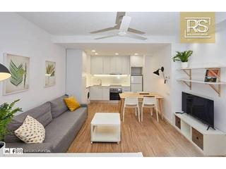 Lloguer Pis  Joaquin costa. Piso en alquiler en el raval