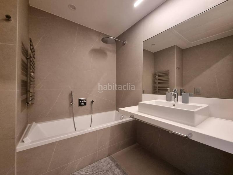 Foto 0bf3cf1b-7dc9-40bf-9147-73b2920e58e1. Flat with heating parking pool in L´Antiga Esquerra de l´Eixample Barcelona