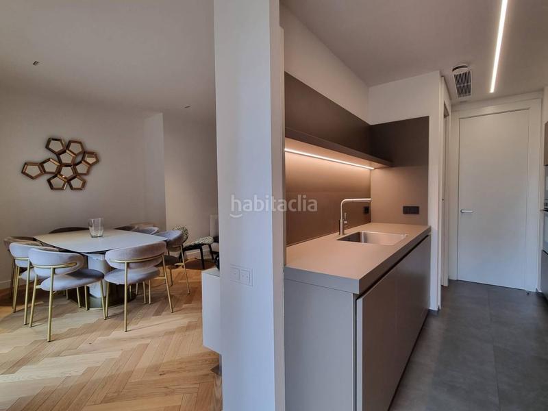 Foto 5d41d03f-712e-4b22-b956-08a823080a92. Flat with heating parking pool in L´Antiga Esquerra de l´Eixample Barcelona