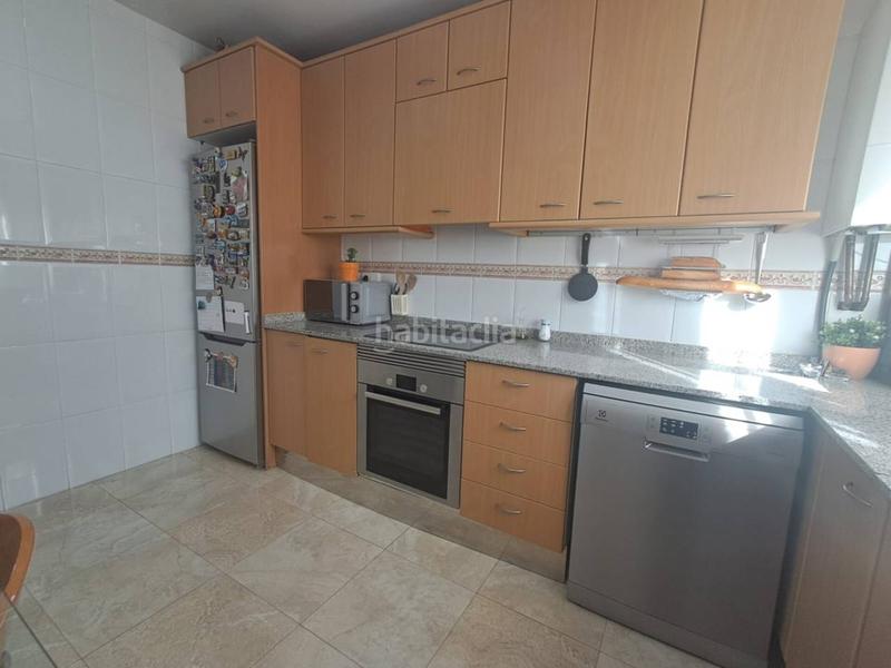 Foto 7c1bd7c1-f69b-426f-993b-800575cb3ecd. Haus mit heizung parking in Abrera