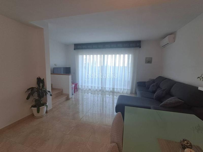 Foto ff2fa784-0f97-4110-8ade-2e69d4e67348. Haus mit heizung parking in Abrera