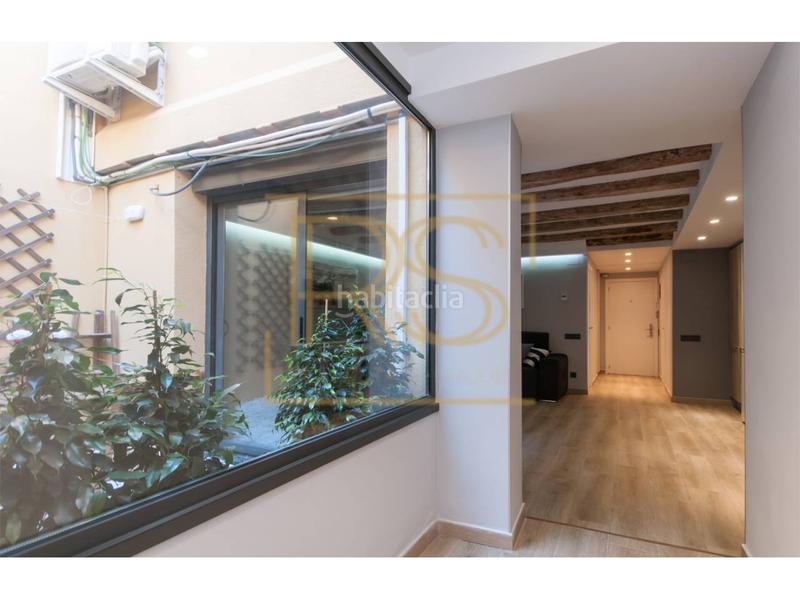 Foto 39fafe0e-babb-41de-bea9-b35b9acc713f. Rent flat in carretes 21 in Raval Barcelona