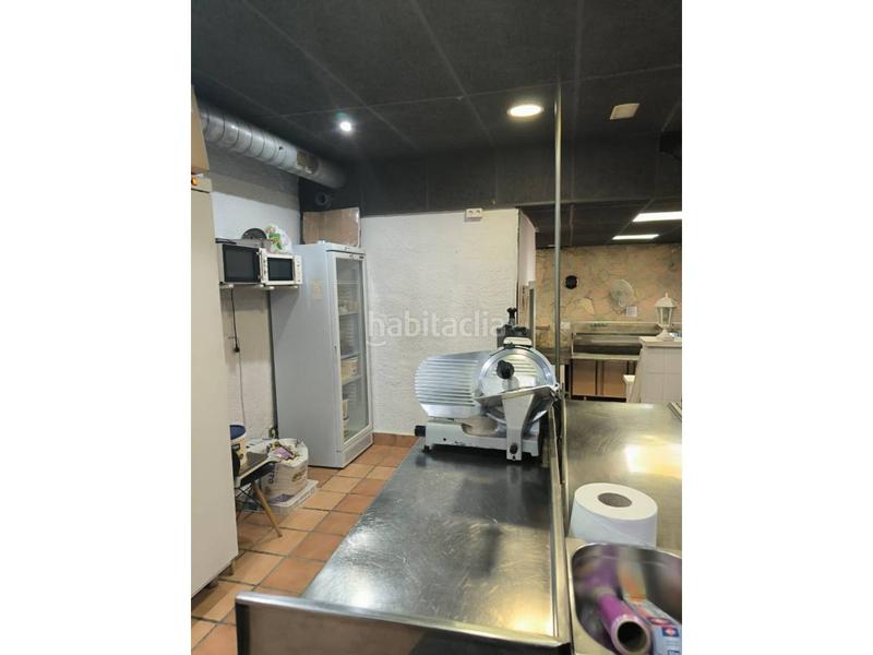 Foto 23607e51-885e-4b29-a87d-9a97d02d3200. Traspàs local comercial a Els Pins Blanes