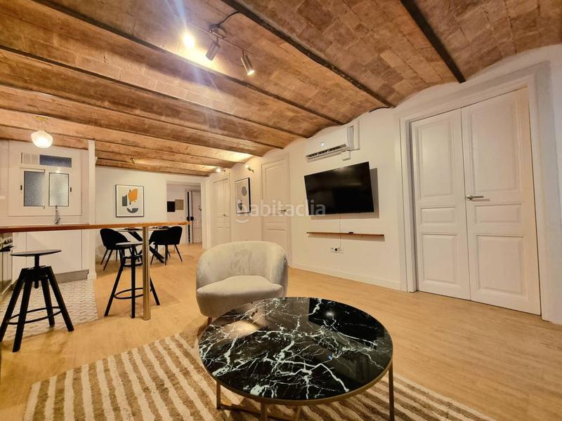 Foto 5b420caa-3f9b-4b2c-98c6-f48cebffc4a2. Rent flat in El Poble Sec - Parc de Montjuïc Barcelona