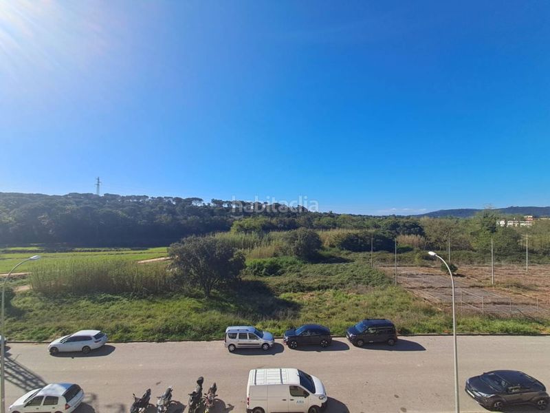 Foto a1dbc4dc-734e-4aa5-be6d-4a9b48ba17ac. Pis amb piscina a Mas Mora-Sant Daniel Tordera