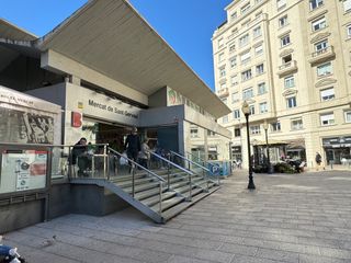 Alquiler Piso en Putget - Farró. Bonito piso de 198 m² en calle balmes con plaça joaquín folguera
