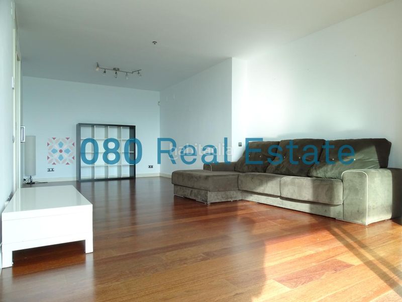 Foto 1dc6fc9f-5e25-495c-9bb6-d2af53f6b0d8. Apartament amb piscina a Diagonal Mar i el Front Marítim del Poblenou Barcelona