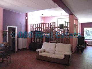 Building  De bv-5201-salida 194 eix transversal