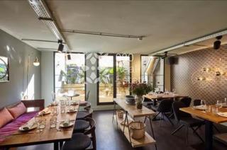 Business premise  Carrer de laforja. Gran local en venta junto al mercado de galvany.