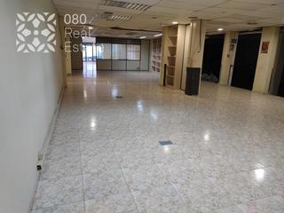 Locale commerciale  Carrer d'escornalbou. Atención inversores  ideal coworking