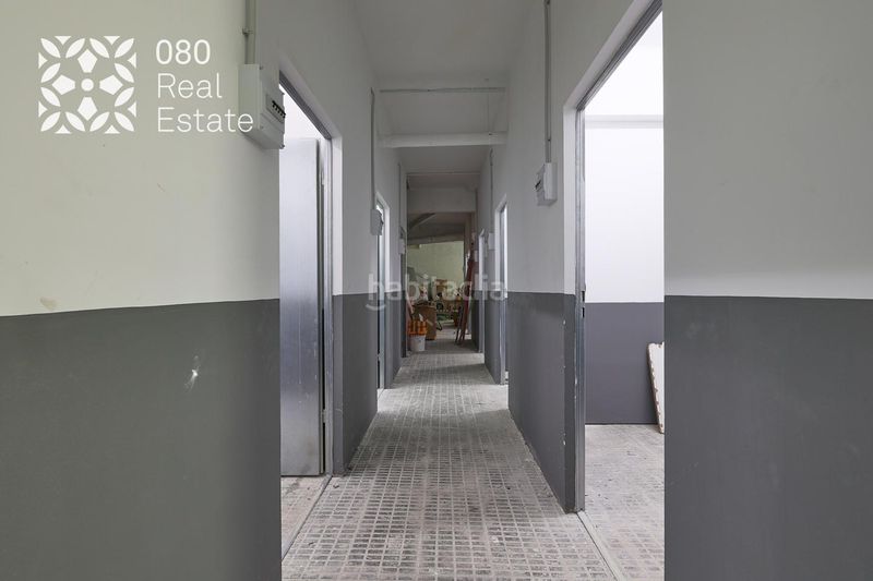 Foto 6f314d84-0485-438a-8fed-688ef4665608. Local comercial a Sant Antoni Barcelona