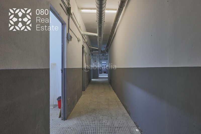 Foto e708c22e-c441-40ad-a554-588b6170b9f3. Local comercial a Sant Antoni Barcelona