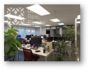 Rent Office space  Carrer d'entença. Preciosa oficina de 230 m2 en calle galileo las corts