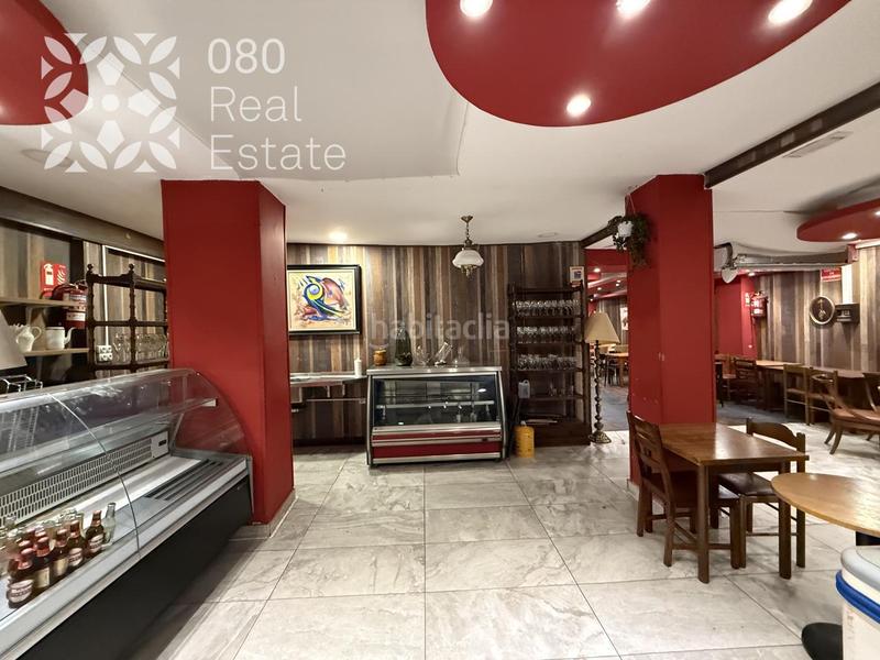 Foto c7b9f1af-ad96-4117-83d2-c75c88708737. Pas-de-porte local commercial dans Sant Antoni Barcelona