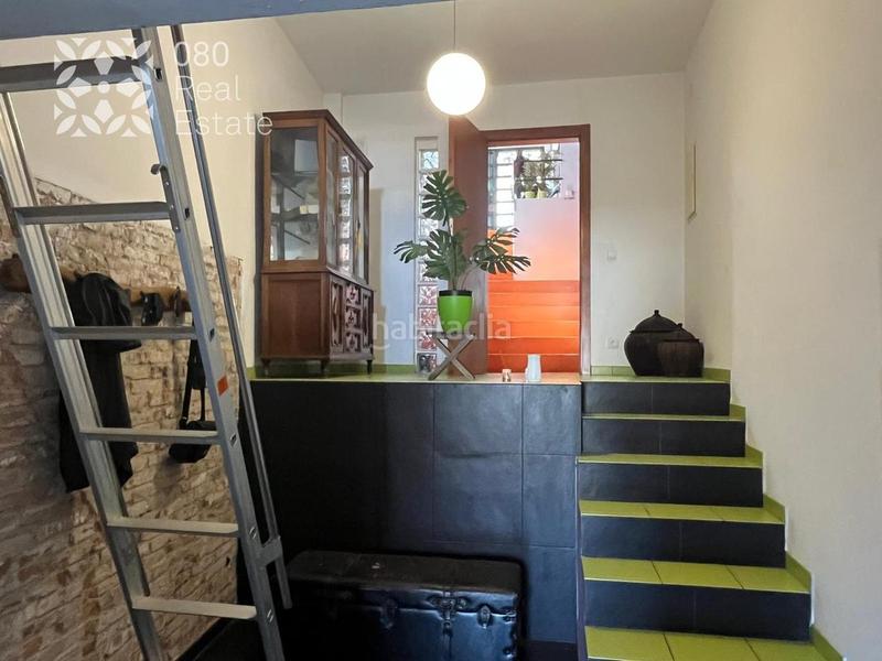 Foto 8d31979d-718b-477b-9802-82324963bc7d. Local comercial exclusivo local en varios niveles en horta en Barcelona