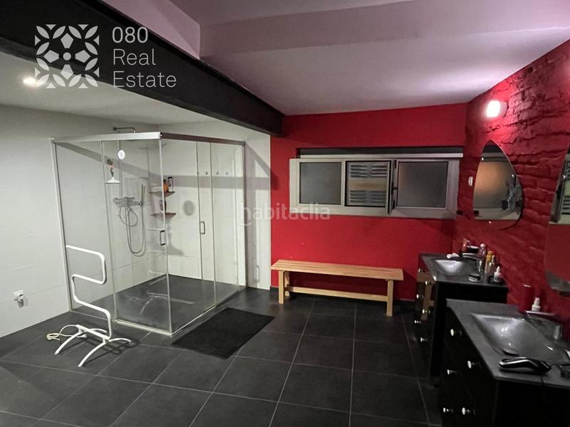 Foto aec15776-1ef0-49cb-834c-94815e5e51a0. Local comercial exclusivo local en varios niveles en horta en Barcelona