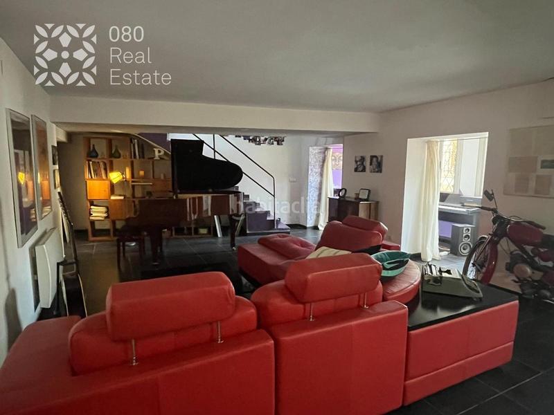Foto b4b77b3b-5196-43d3-a8a0-be519be87d78. Local comercial exclusivo local en varios niveles en horta en Barcelona