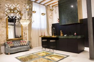 Ground floor  Carrer de marlet. Espectacular bajos en calle marlet barri gòtic de 337 m2