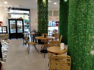 Local Comercial en De Les Corts Catalanes