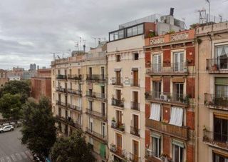 Pis  De sant pau. Piso de 87 m2  40m2 de azotea alquilado hasta 01.10.2026