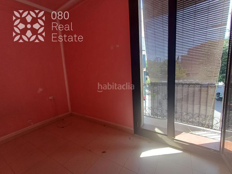Foto 1947d069-b286-471a-ab88-9b68e2e646e4. Pis a Raval Barcelona
