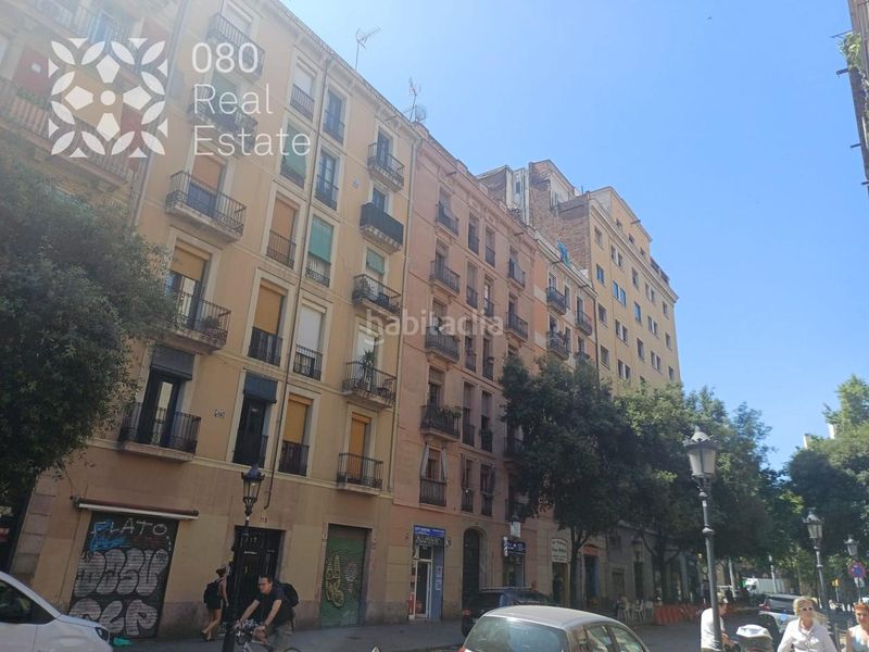 Foto 1a147138-6107-4d0b-901a-8139dd31b5d3. Pis a Raval Barcelona