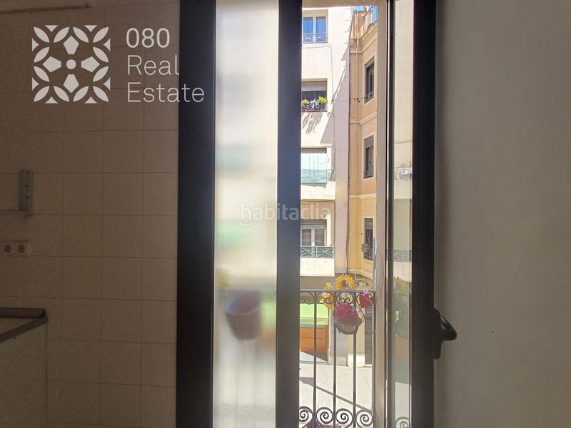 Foto 3ea5d2da-f637-44e8-8237-34c6488af2eb. Pis a Raval Barcelona