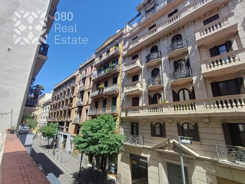 Foto 5cf02305-59aa-4409-9f9a-1ea4d0d1dd0f. Pis a Raval Barcelona
