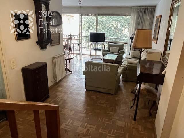 Foto ad75888d-608d-4d35-b6d6-ac0415962ba7. Dúplex amb calefacció a Vila de Gràcia Barcelona